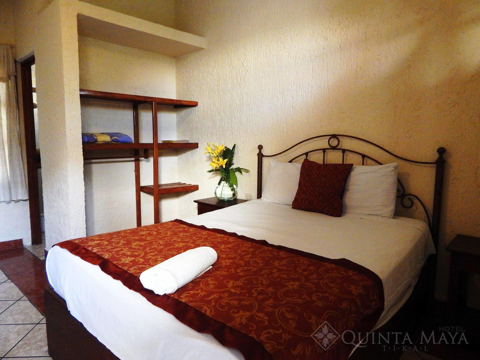Hotel Quinta Maya Flores Exterior foto